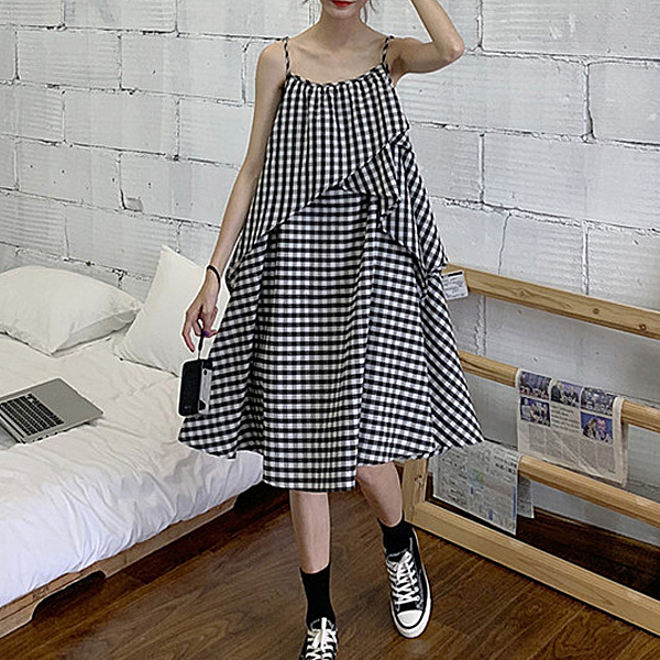 細肩帶寬鬆格子長版洋裝(黑白格)