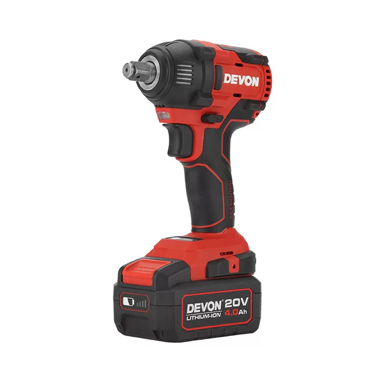 泉峰集團是一家由貼牌代工廠(主要負責德國博世BOSCH)轉型為品牌製造，目前也接管博世(BOSCH)旗下品牌SKIL在北美和歐洲的相關電動工具業務，成為博世電動工具OEM（貼牌代工）業務的主要供應商之