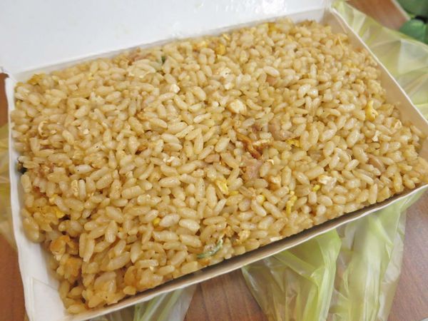 【新莊美食】唐記小吃館-不少附近居民推薦的炒飯店 【新莊美食】唐記小吃館-不少附近居民推薦的炒飯店