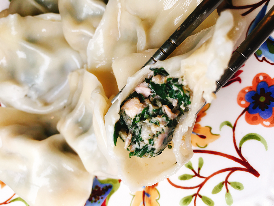 真愛老爹冷凍水餃,我不是他媽媽,冷凍水餃推薦,新芳園冠軍醬油,冷凍美食推薦,宅配美食推薦,颱風天吃什麼,省荷包美食,好吃水餃,便宜水餃,眷村水餃