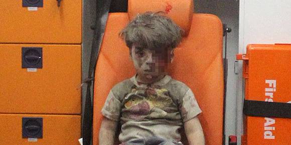 Lima Foto Bocah Bernasib Tragis Paling Menggetarkan Dunia