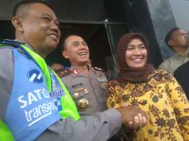 AJENG-Aiptu Sutisna Cabut Laporan Terhadap Dora