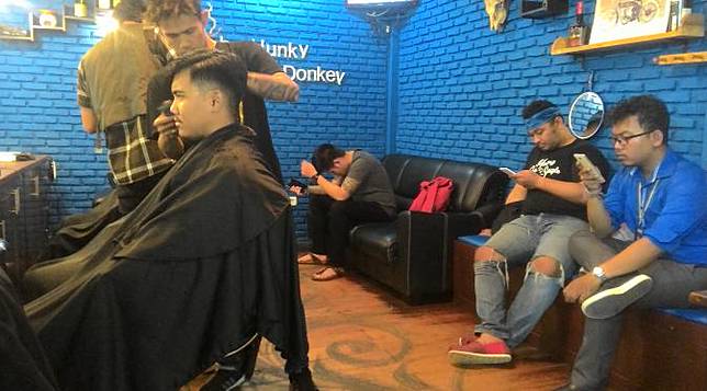 Barber Shop Tempat Jokowi Potong Rambut di Bogor Jadi Primadona 