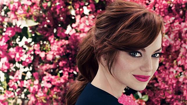 6 Alasan Kenapa Kamu Harus Mengagumi Kecantikan Emma Stone