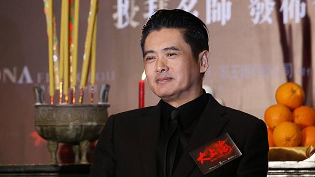 10 Penampilan Aktor Hong Kong Chow Yun-Fat, Makin Tua Gagahnya Nambah