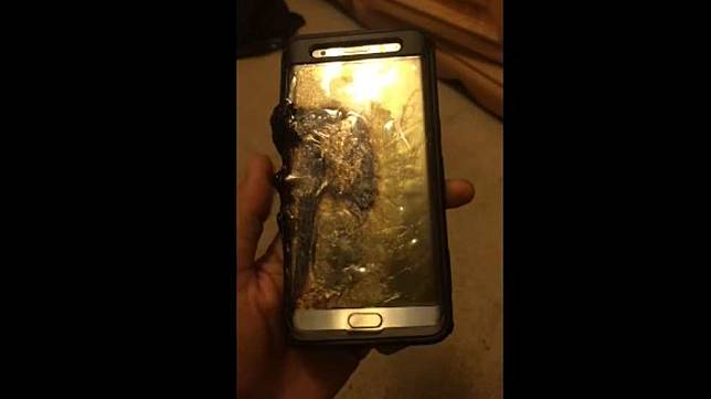 Ponsel pintar Samsung Galaxy Note 7 yang terbakar milik Ariel Gonzales (YouTube/Ariel Gonzales).