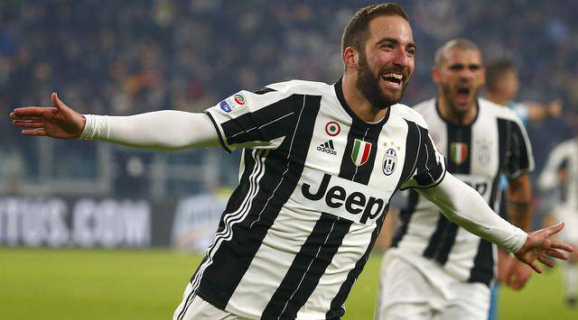 7. Gonzalo Higuain (Juventus) - 33 gol dalam 42 laga. (Reuters/Tony Gentile)