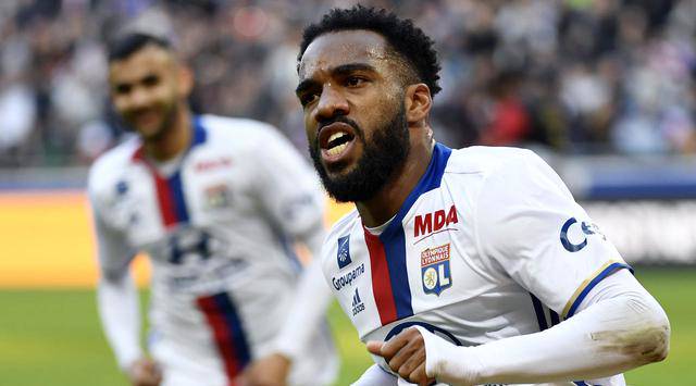 10. Alexandre Lacazette (Lyon) - 29 gol dalam 37 laga. (AFP/Philippe Desmazes)