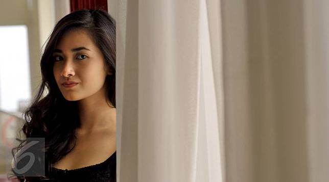 Artis Ftv Sctv Wanita Cantik