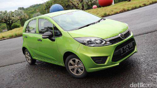 Booking Fee Proton Iriz Mulai Rp 2 Juta