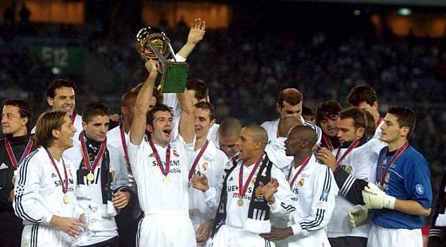 Luis Figo Ungkap Alasan Khianati Barcelona