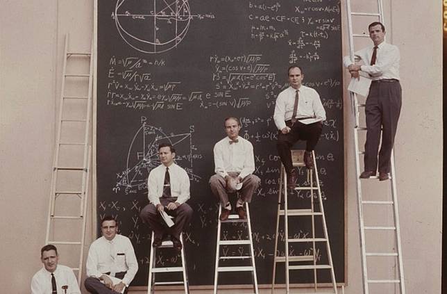 Keren! Begini Cara Ilmuwan NASA Bekerja Sebelum Ada Kalkulator dan Komputer