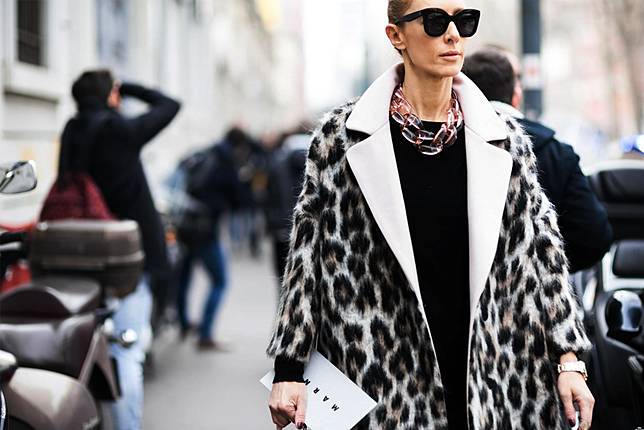 Ini Tips Memakai Motif Animal Print Supaya Nggak Terlihat Norak