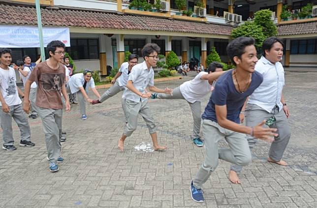Jelang UN, Biasanya Ada 7 Tipe Anak Kelas XII Nih!