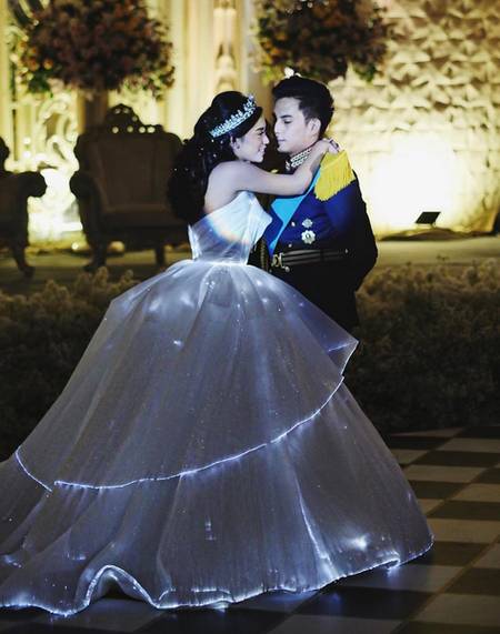 FOTO: 11 Kemewahan Rangkaian Pernikahan Rachel Vennya & Niko