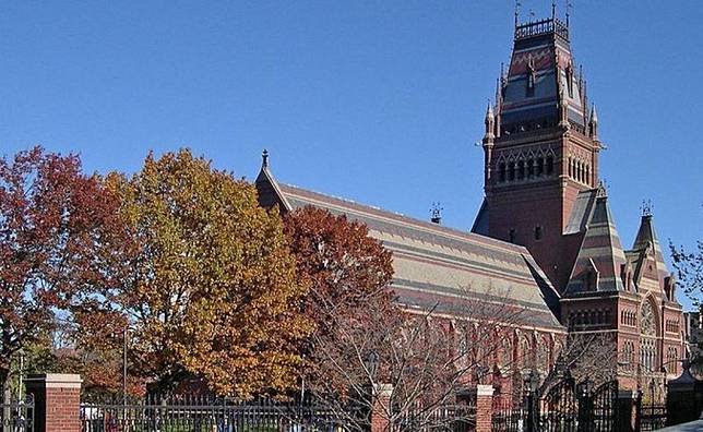 Hebat, 11 Mahasiswa Indonesia Terbang ke Harvard Ikuti Simulasi Sidang PBB!