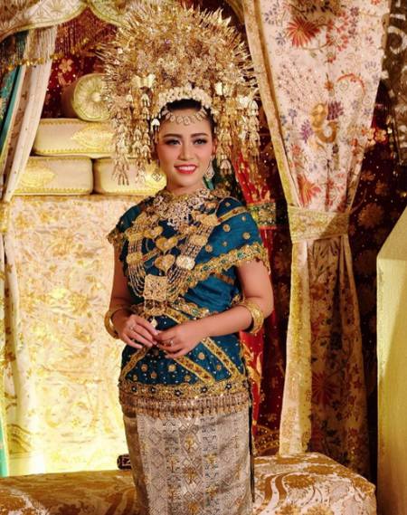 Gaun-gaun Pernikahan Indah Rachel Vennya, Karya Desainer Ternama
