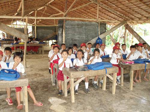 Duh, Sudah 7 Tahun Sekolah Ini Merana Tanpa Air Bersih