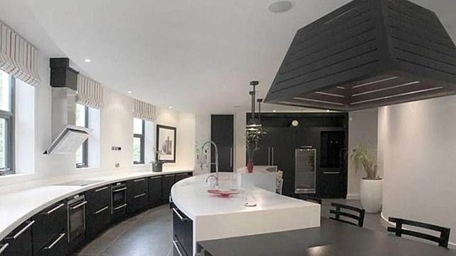 Paul Pogba Beli Rumah Rp 41,3 miliar