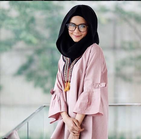 Bow Turban, Jaga Penampilan Tetap Feminin