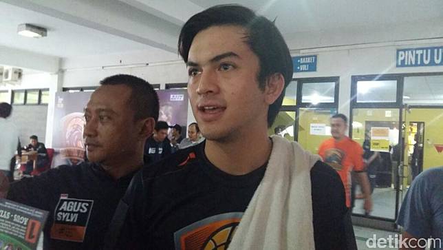 Bintang FTV Rizky Nazar Sebut Agus Jago Main Basket