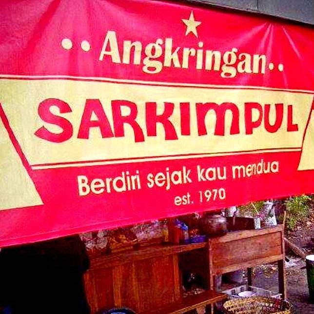 15 Nama Warung Ini Buktikan Orang Indonesia Memang Kreatif dan Unik!