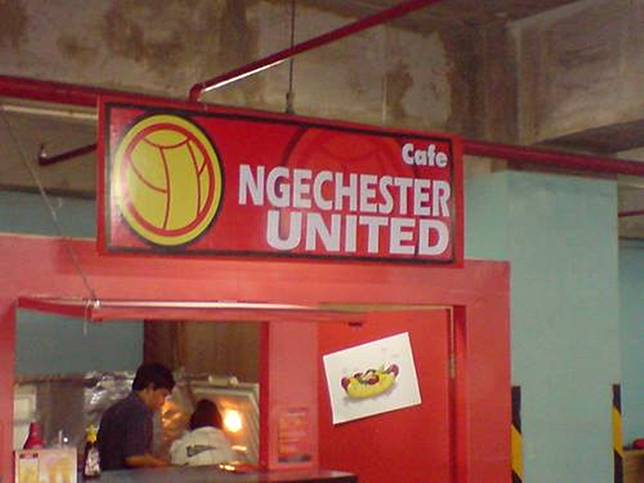 15 Nama Warung Ini Buktikan Orang Indonesia Memang Kreatif dan Unik!