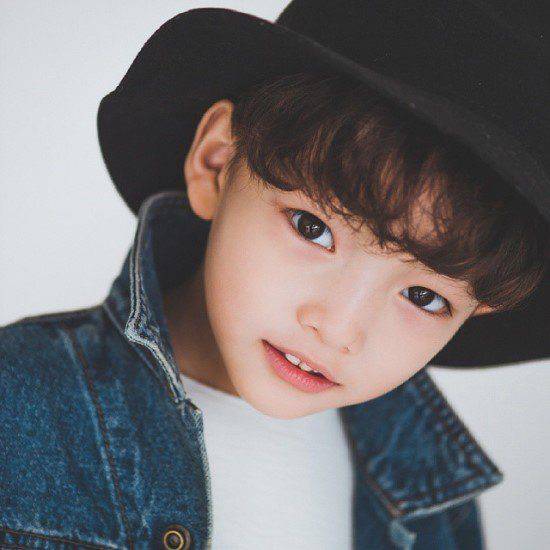 Ibu ini Selalu Pandangi Wajah Yunho TVXQ Saat Hamil, Lihat Apa yang Terjadi dengan Anaknya Kini