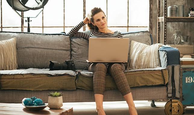 11 Kelebihan Cewek yang Membuatnya Jadi Idaman Para Cowok