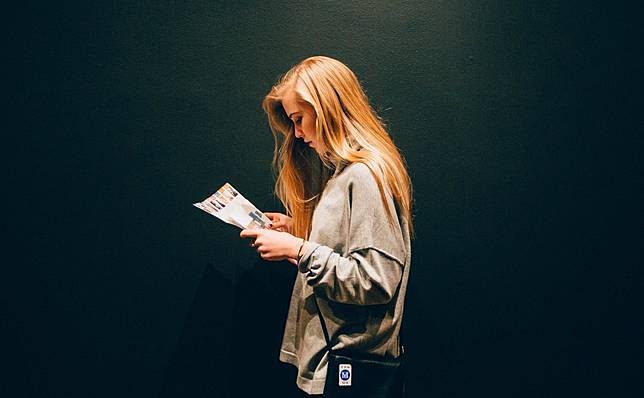 11 Kelebihan Cewek yang Membuatnya Jadi Idaman Para Cowok