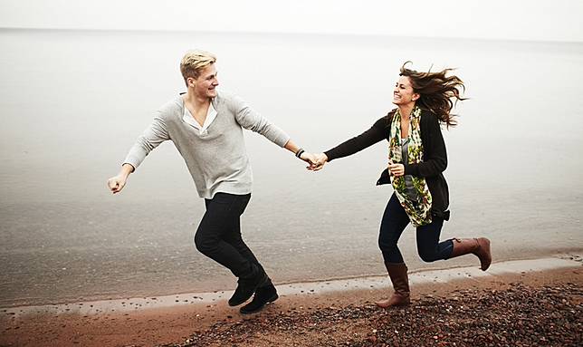 11 Kelebihan Cewek yang Membuatnya Jadi Idaman Para Cowok