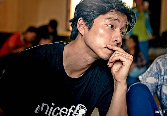 Gong Yoo Ternyata jadi Duta Hak Anak Untuk UNICEF loh! Ini Foto-fotonya Saat Berkunjung ke Kolombia