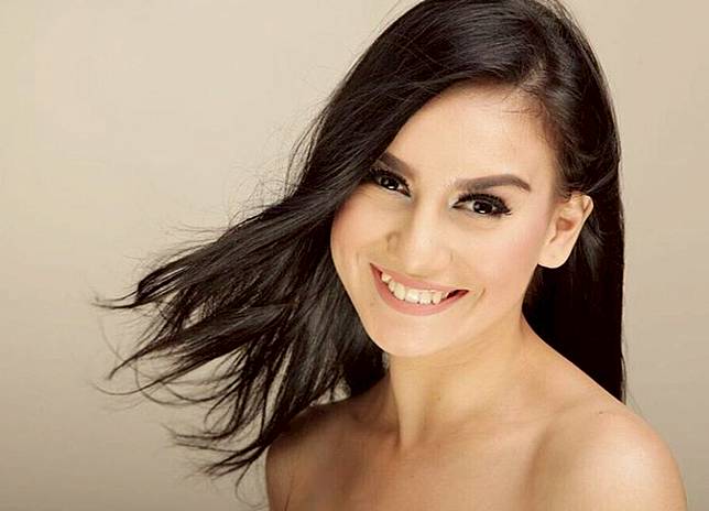 5 Artis Manis Dengan Gingsulnya