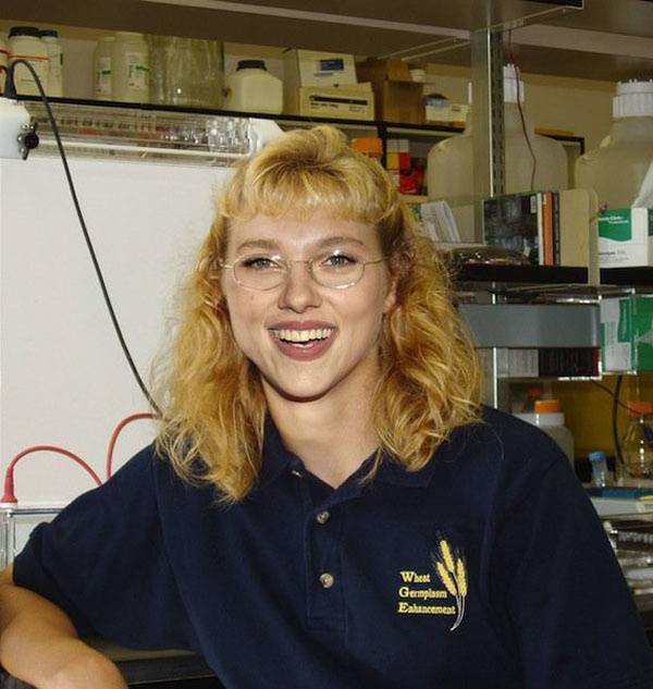 Begini Lho Penampilan Bintang Hollywood Kalau Mereka Jadi "Orang Biasa"