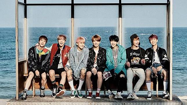 Entertainment :  6 Kehebohan di Hari Pertama BTS Wings Tour ini Bikin Nggak Sabar Lihat di Jakarta