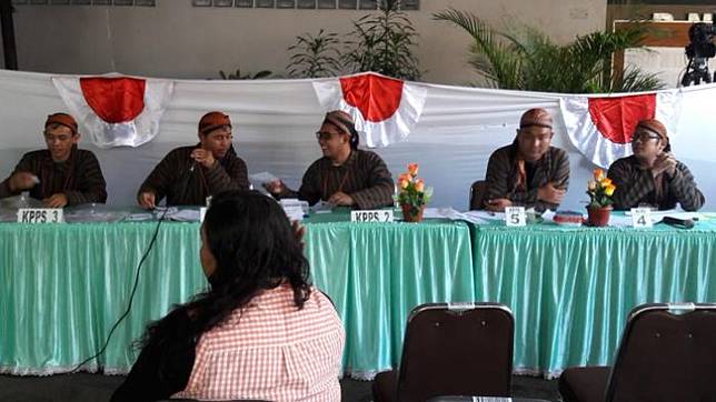 10 TPS Paling Unik Se-Indonesia Dalam Pilkada Serentak 2017, Kalau di Tempatmu Seperti Apa?