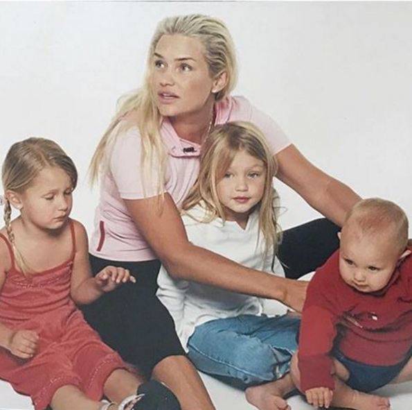 10 Foto Anwar, Adik Gigi & Bella Hadid yang Siap Bikin Hatimu Bergetar