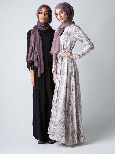 Debenhams Jadi Department Store Pertama yang Jual Hijab di Inggris