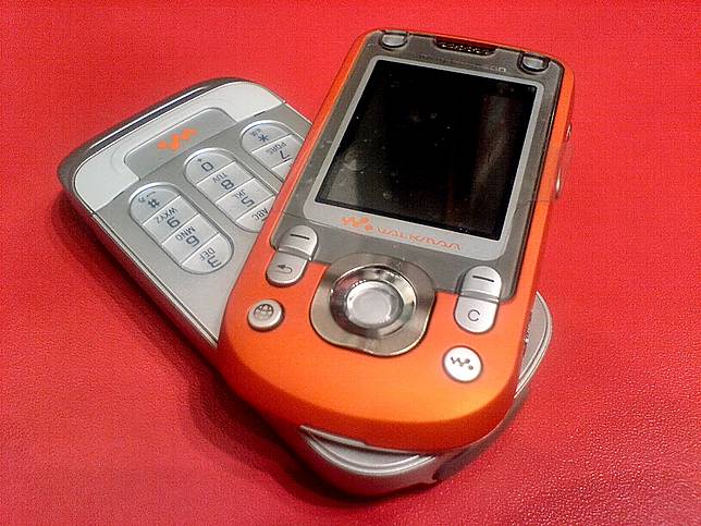 Nostalgia Yuk, Ini 10 Ponsel Jadul Sony Ericsson yang Dulu Jadi Rebutan