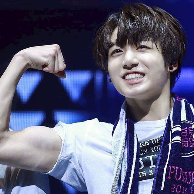 8 Foto Buktikan Jungkook BTS Semakin Manly, Bikin Ga Kuku Girls!