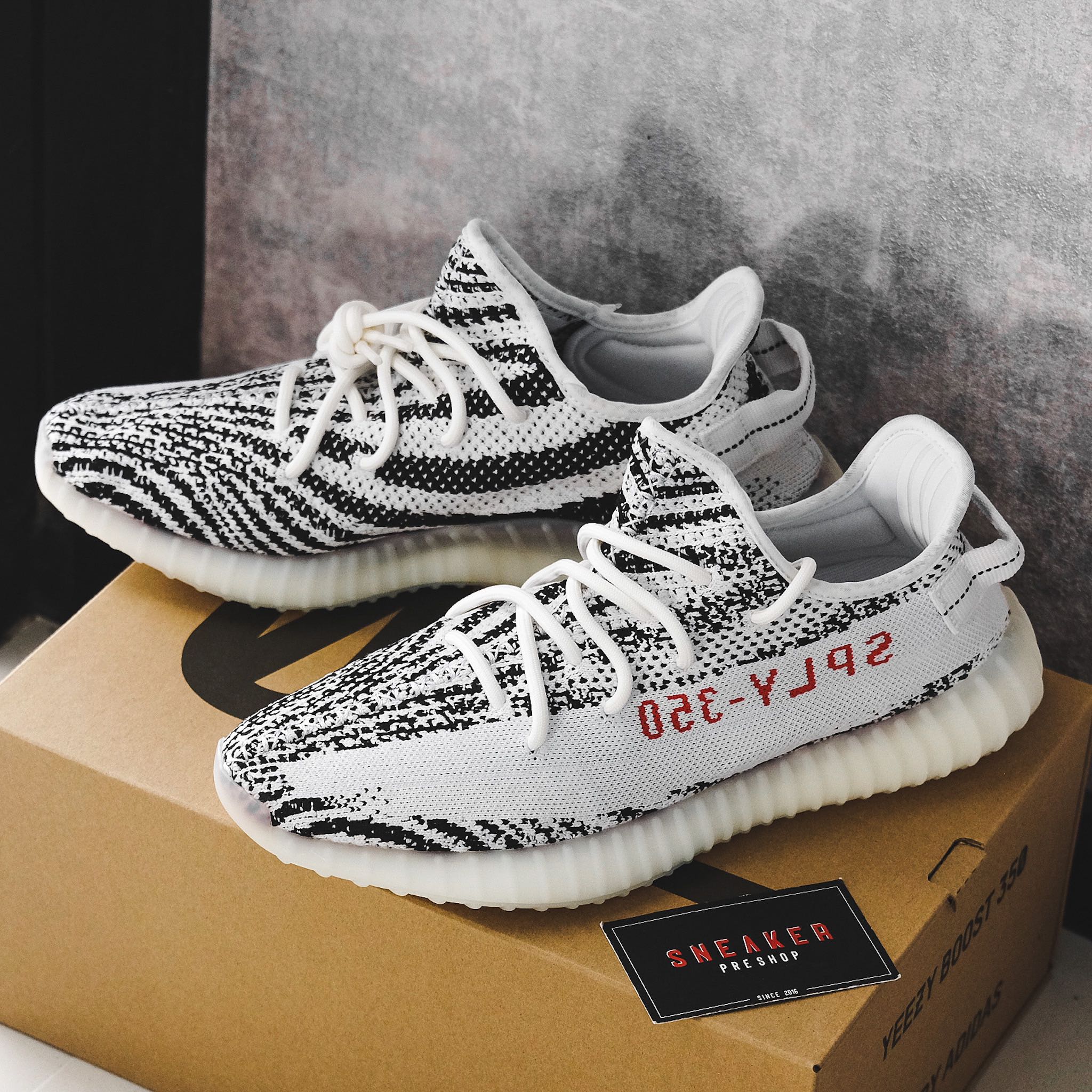 Yeezy sales zebra 2016