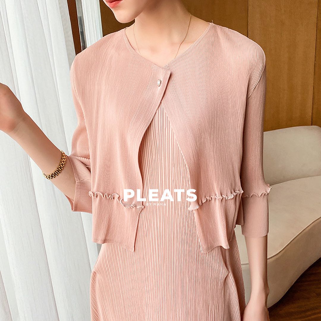 Diffused Pleats Cardigan main image 0
