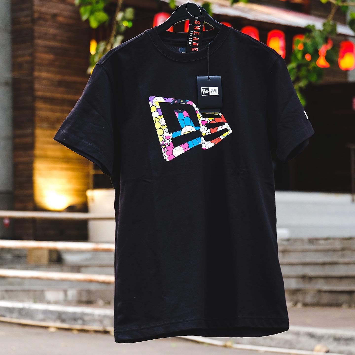 New Era x Takashi Murakami Flag Relaxed Fit Tee Black