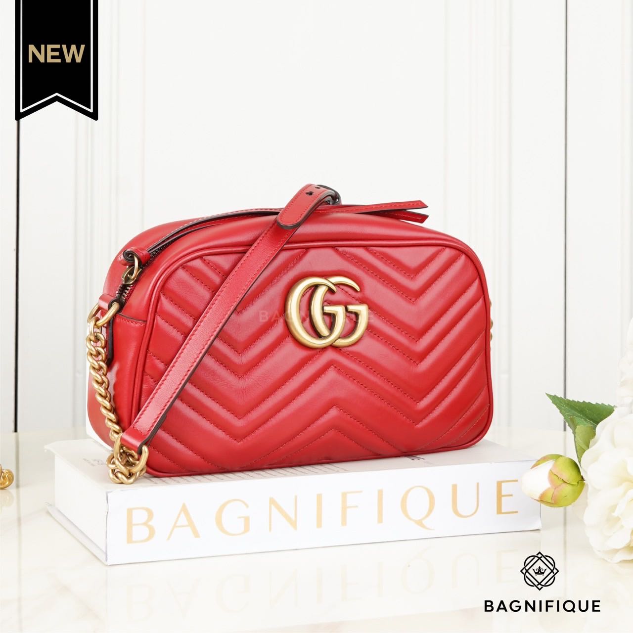 Gucci marmont camera on sale bag 24 cm