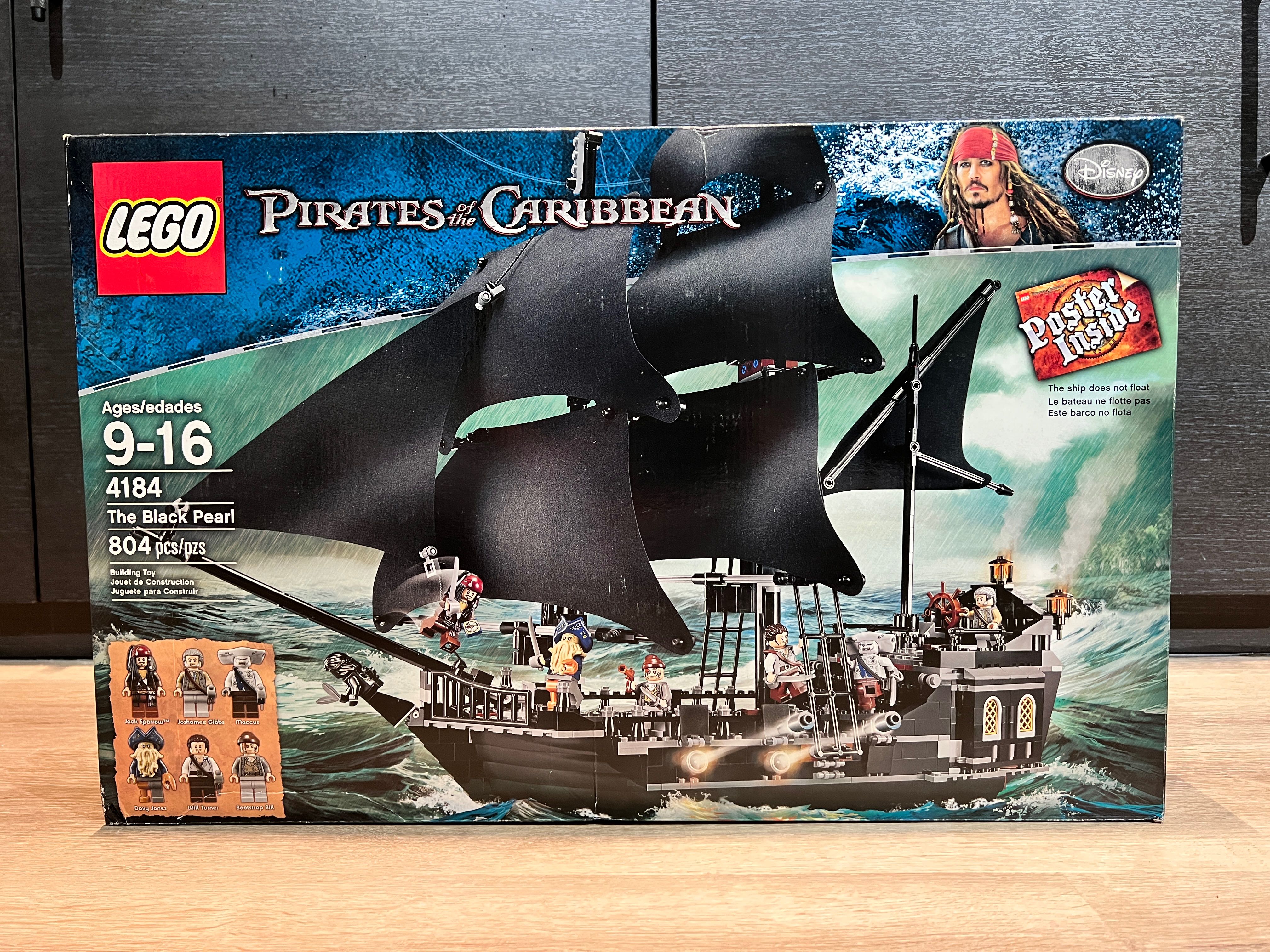 The black 2025 pearl lego set