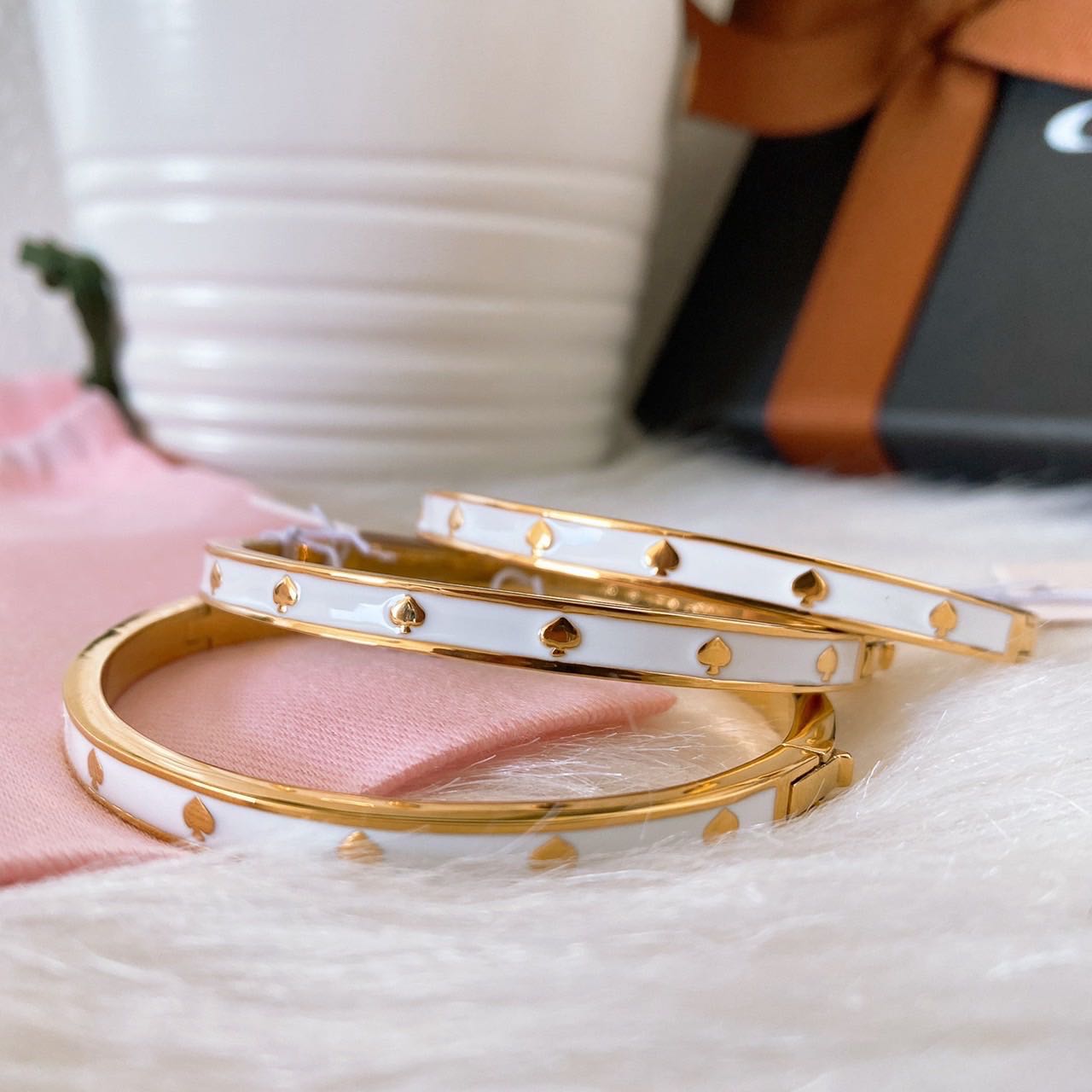 Kate ️SPADE 2024 Spot the spade bangle. hinged bangle with spades and crystals.