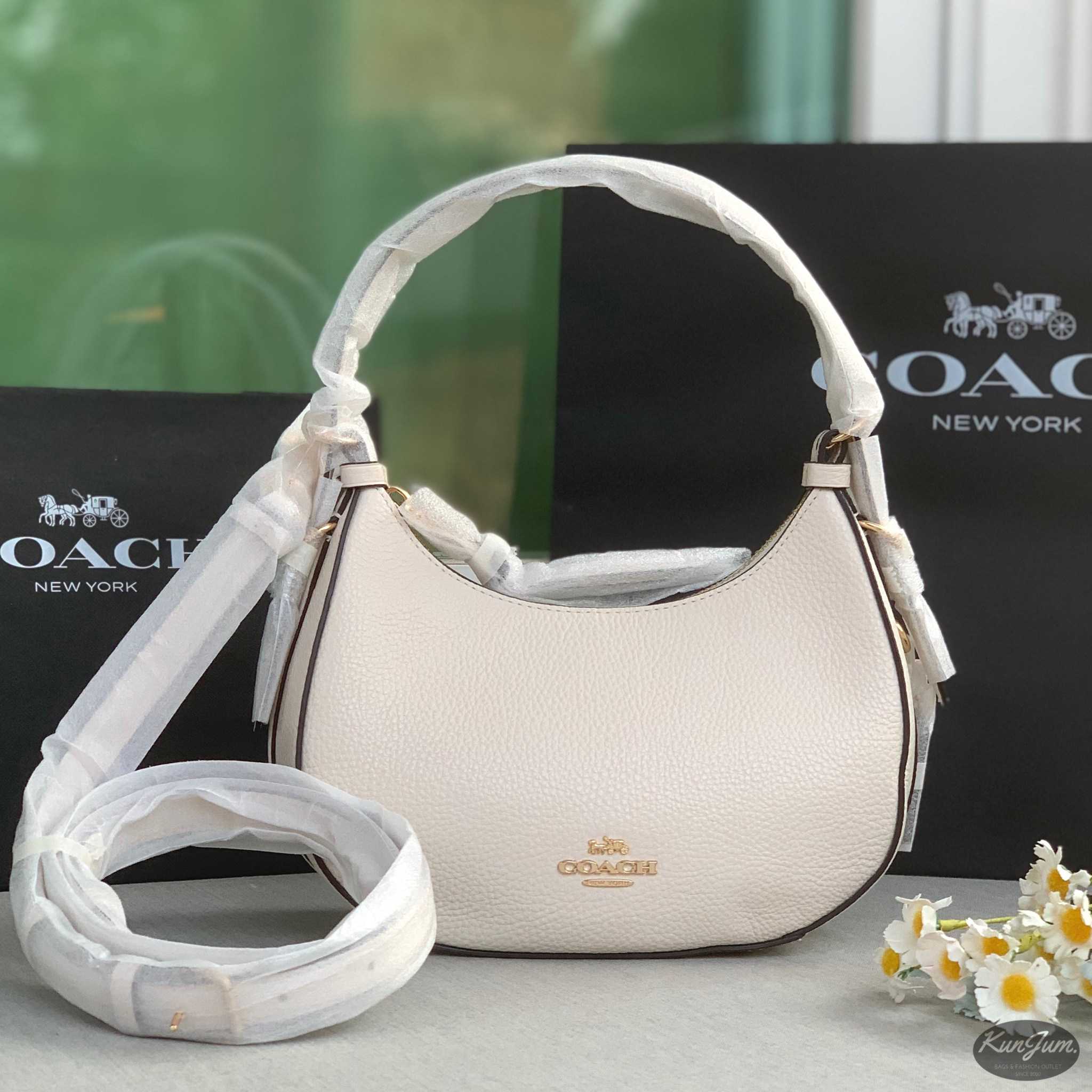 COACH Style No.C6807 LINE SHOPPING