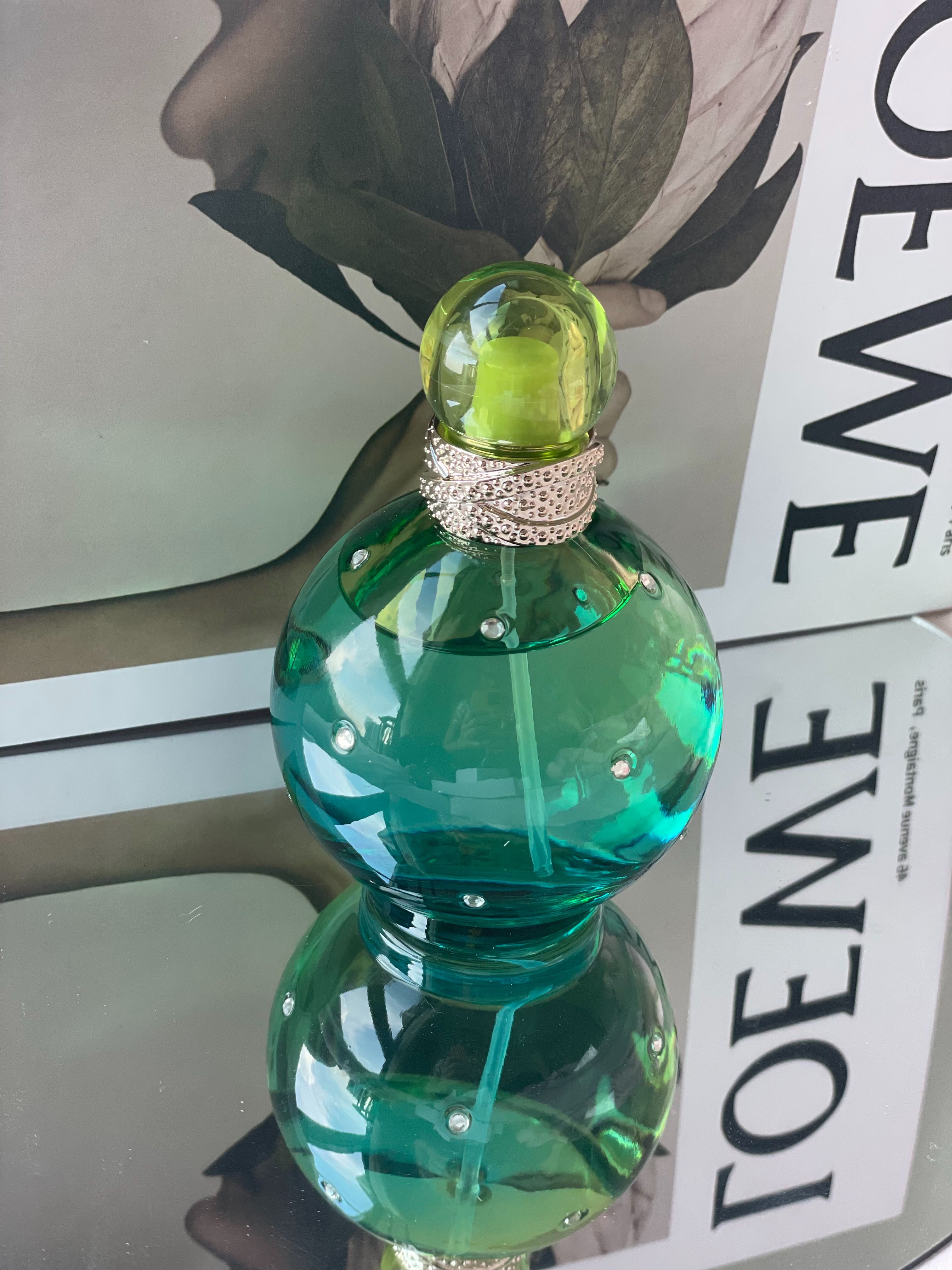 Britney sale island fantasy