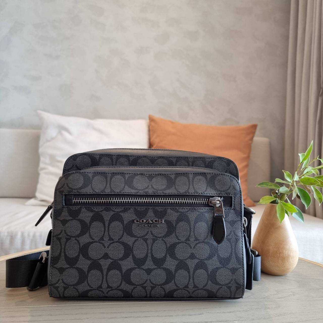 Coach west camera bag in signature canvas deals