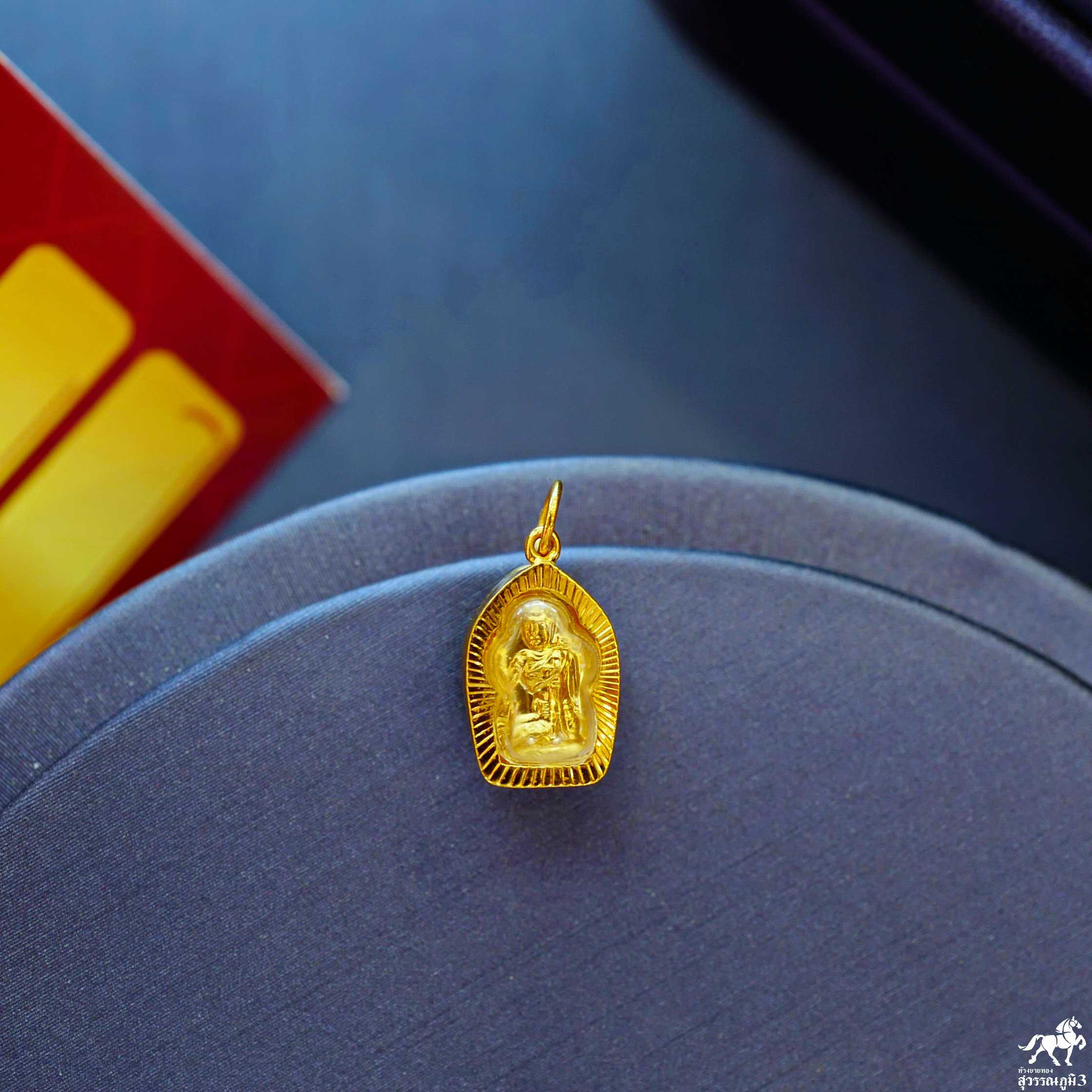 จี้นางขวัก(จิ๋ว) เลี่ยมทองแท้ กรอบทอง 90% มีใบรับประกันให้ค่ะ พระเลี่ยมทอง  911-0019 | Line Shopping